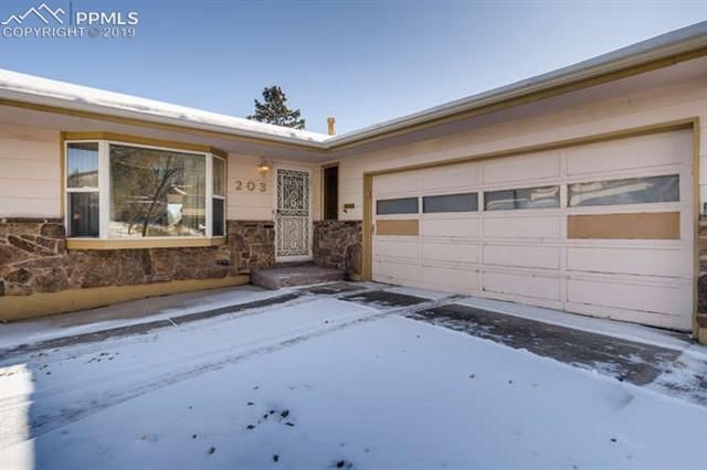 203 Montclair St, Colorado Springs, CO 80910