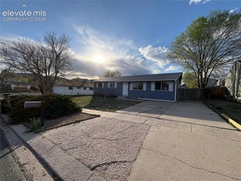 2034 Capulin Dr, Colorado Springs, CO 80910