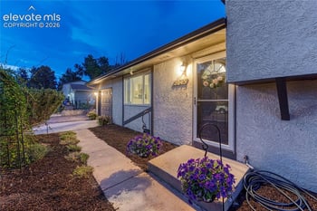 2045 Heathercrest Dr, Colorado Springs, CO 80915