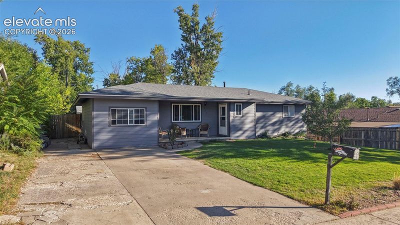 205 Everett Dr, Colorado Springs, CO 80911