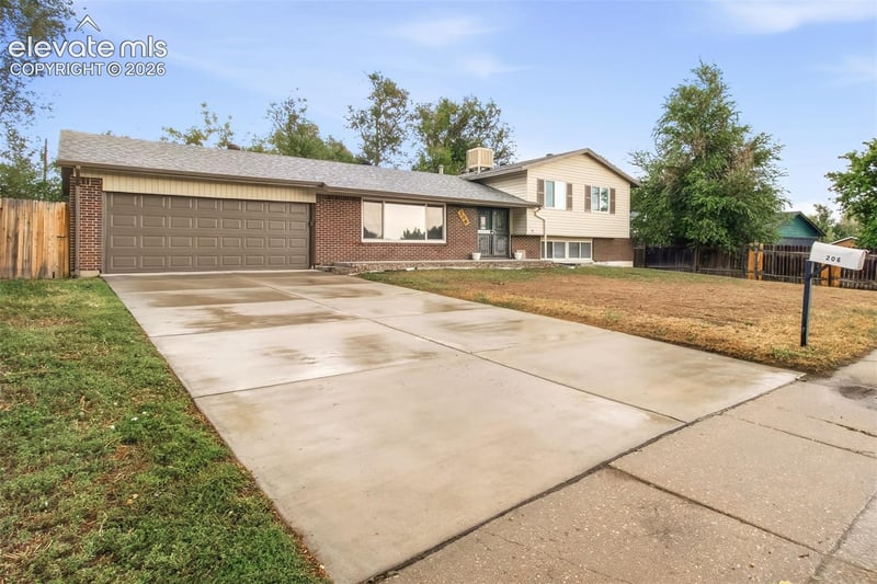 206 Catalina Pl, Colorado Springs, CO 80906