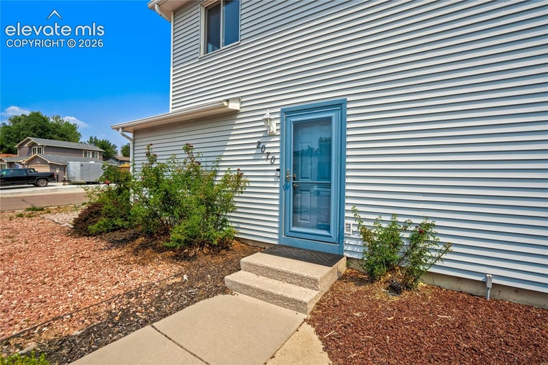 2070 Piros Dr, Colorado Springs, CO 80915