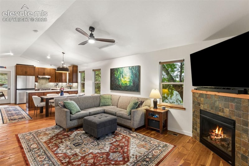 208 Chelten Rd, Manitou Springs, CO 80829