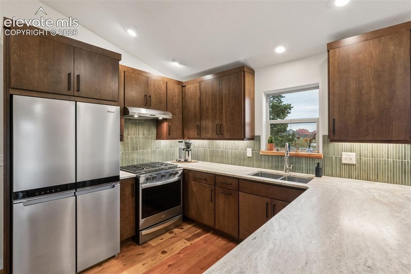 208 Chelten Rd, Manitou Springs, CO 80829