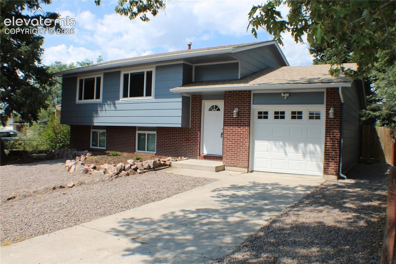 2080 Poteae Cir, Colorado Springs, CO 80915
