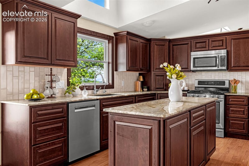 2084 Barrett Rd, Colorado Springs, CO 80926