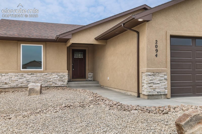 2094 W Woodstock Pl, Pueblo West, CO 81007