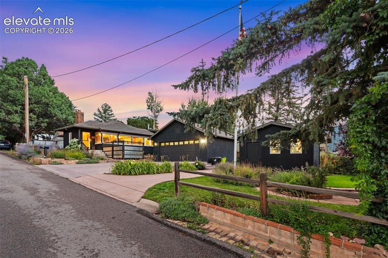 210 Mesa Ave, Manitou Springs, CO 80829