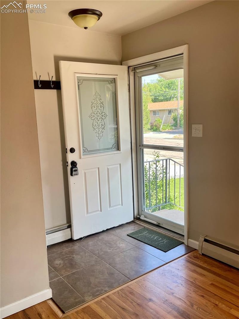 2102 Mount Vernon St, Colorado Springs, CO 80909