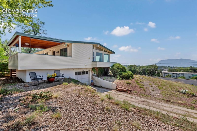 2104 Constitution Ave, Colorado Springs, CO 80909