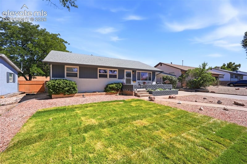 2116 Ridgewood Ln, Pueblo, CO 81005