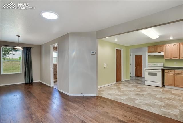 212 Karr Rd, Colorado Springs, CO 80916