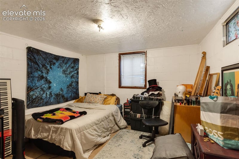 2120 W 11th St, Pueblo, CO 81003