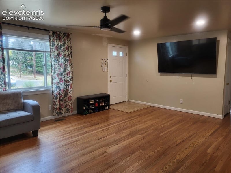 2120 Bonfoy Ave, Colorado Springs, CO 80909