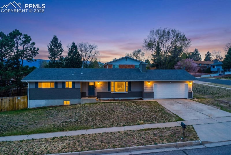 2122 Sussex Ln, Colorado Springs, CO 80909