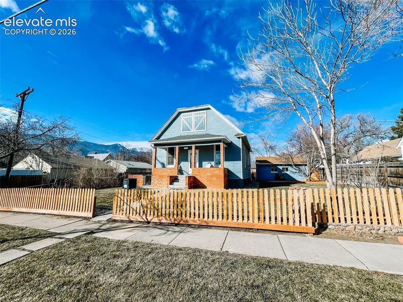 214 N 20th St, Colorado Springs, CO 80904