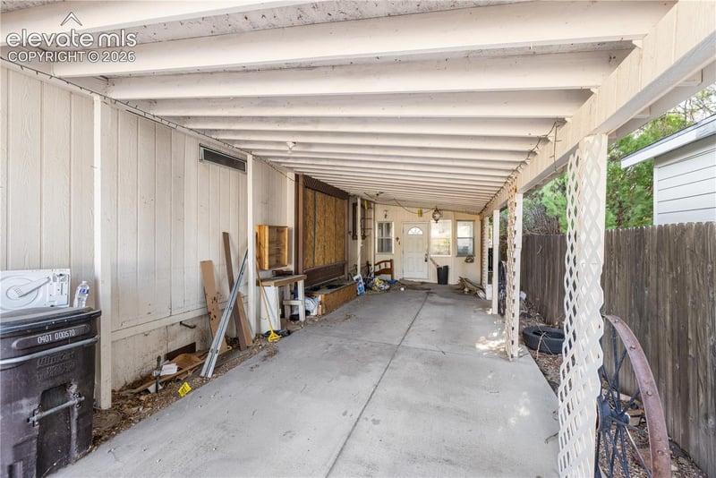 2144 Hellbeck Dr, Pueblo, CO 81005