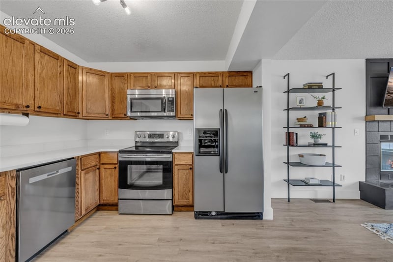 2160 Ambleside Dr, Colorado Springs, CO 80915