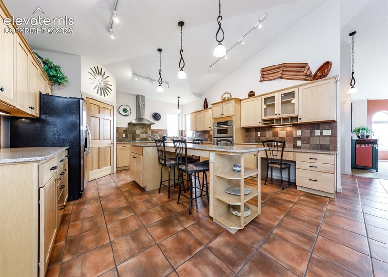 2160 Mulligan Dr, Colorado Springs, CO 80920