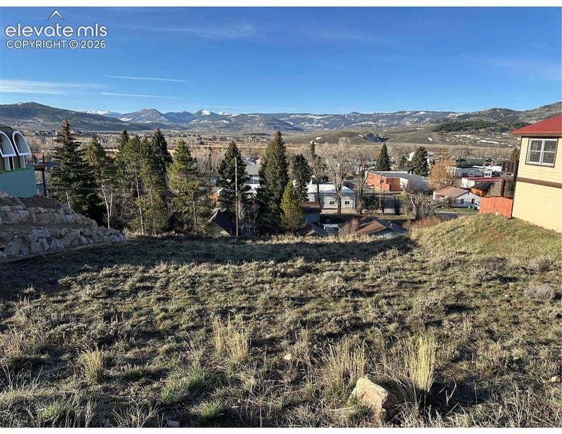 220 E Garnet Ave, Granby, CO 80446