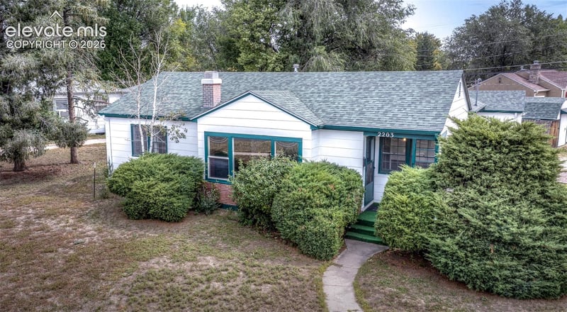 2203 Templeton Gap Rd, Colorado Springs, CO 80907