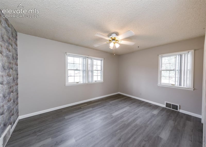 2203 Templeton Gap Rd, Colorado Springs, CO 80907