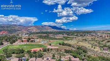 2205 Mesa Rd, Colorado Springs, CO 80904