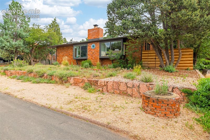 221 N 36th St, Colorado Springs, CO 80904