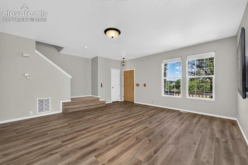 2215 Ellingwood Dr, Colorado Springs, CO 80910