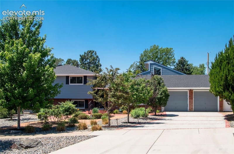 2226 Glenwood Cir, Colorado Springs, CO 80909