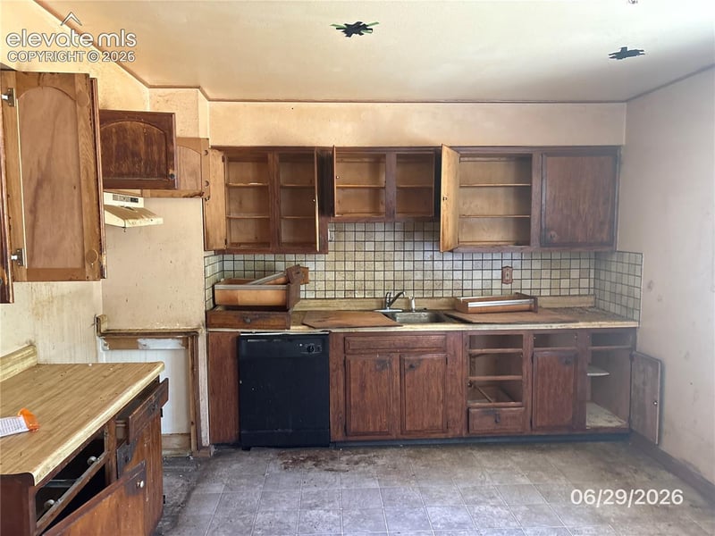 2226 Sumter Dr, Colorado Springs, CO 80910