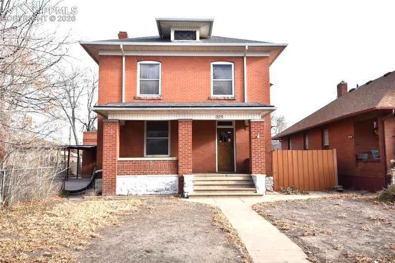 225 W Evans Ave, Pueblo, CO 81004