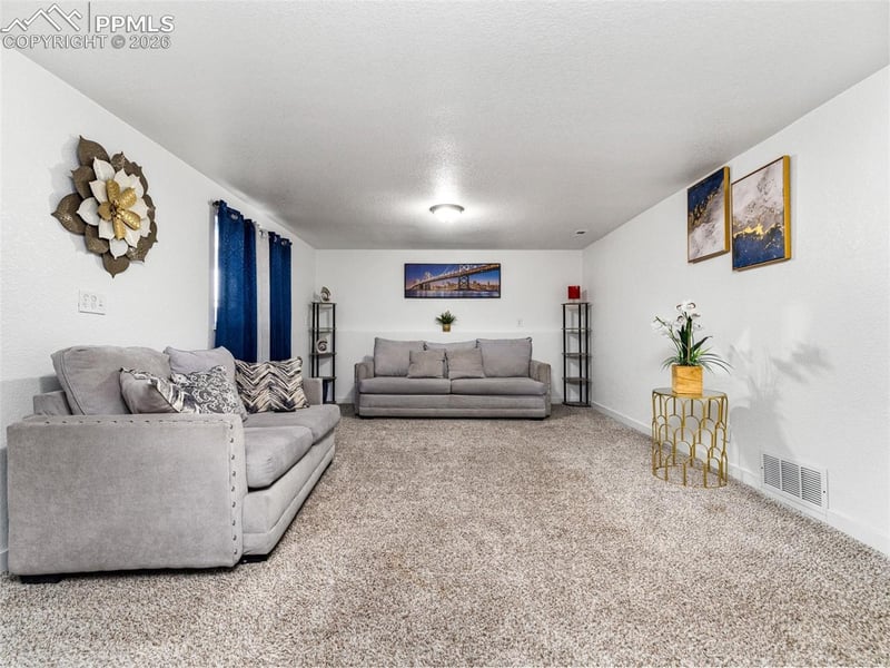 225 Fairfax St, Colorado Springs, CO 80911