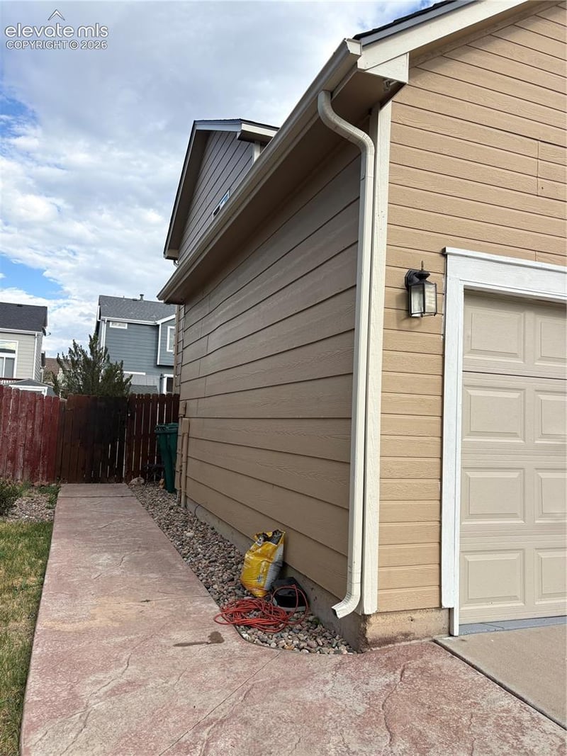 2267 Pinyon Jay Dr, Colorado Springs, CO 80951
