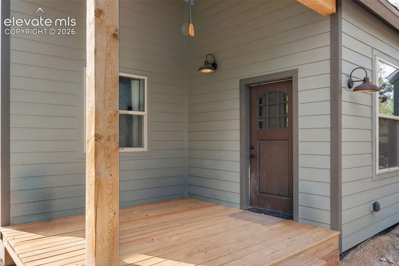 2270 Pikes Peak Dr, Florissant, CO 80816