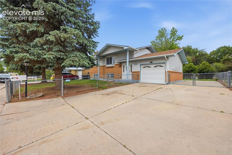 228 Fairfax St, Colorado Springs, CO 80911