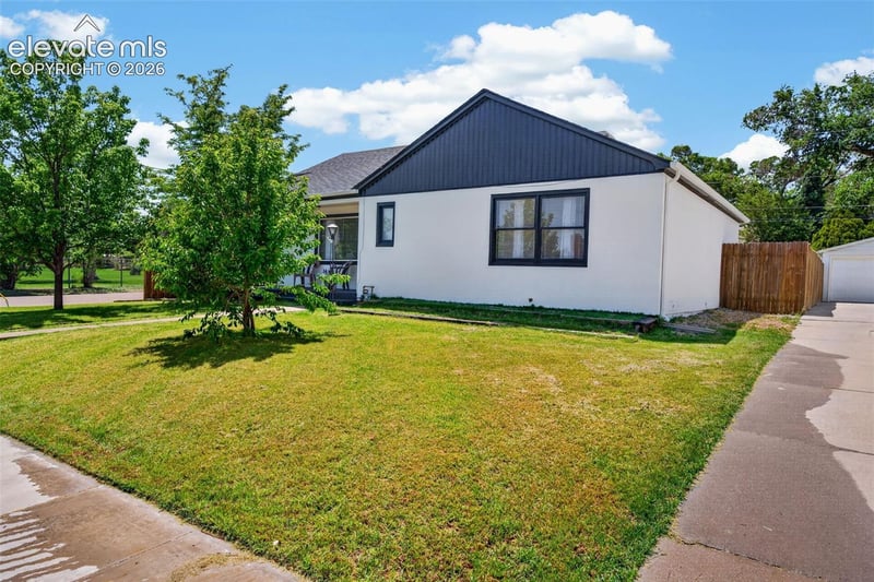 2303 De Soto Rd, Pueblo, CO 81003