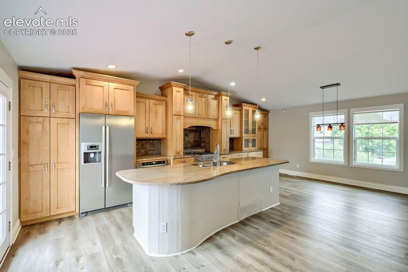 2305 Distinctive Dr, Colorado Springs, CO 80920