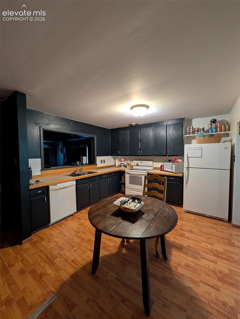 2306 Cortez Rd, Pueblo, CO 81003