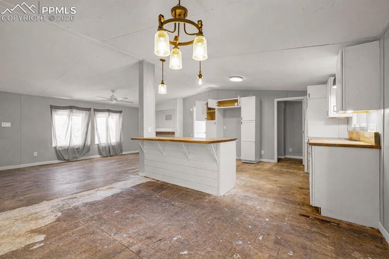 2308 W 14th St, Pueblo, CO 81003