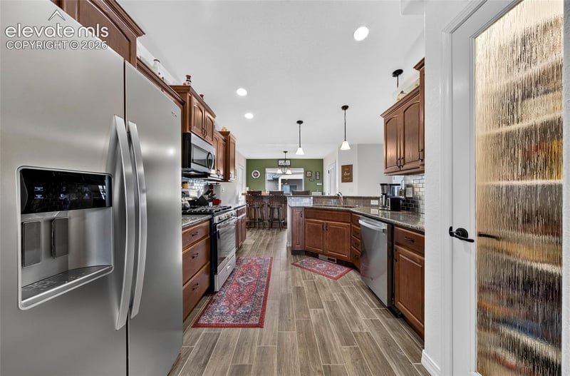 2311 Meadowlark Ln, Pueblo, CO 81001