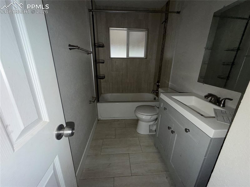 2313 N Meade Ave, Colorado Springs, CO 80907