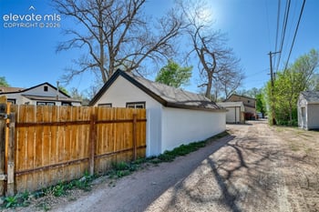 2315 W Kiowa St, Colorado Springs, CO 80904