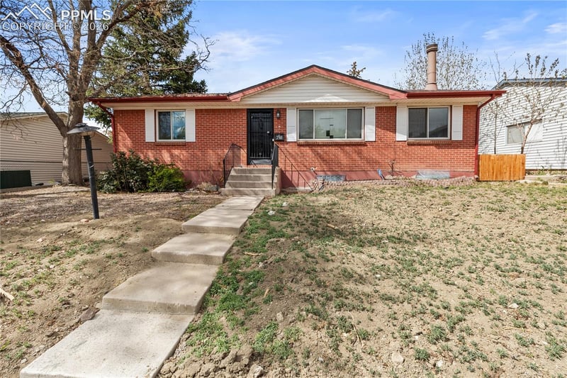 2318 E Caramillo St, Colorado Springs, CO 80909