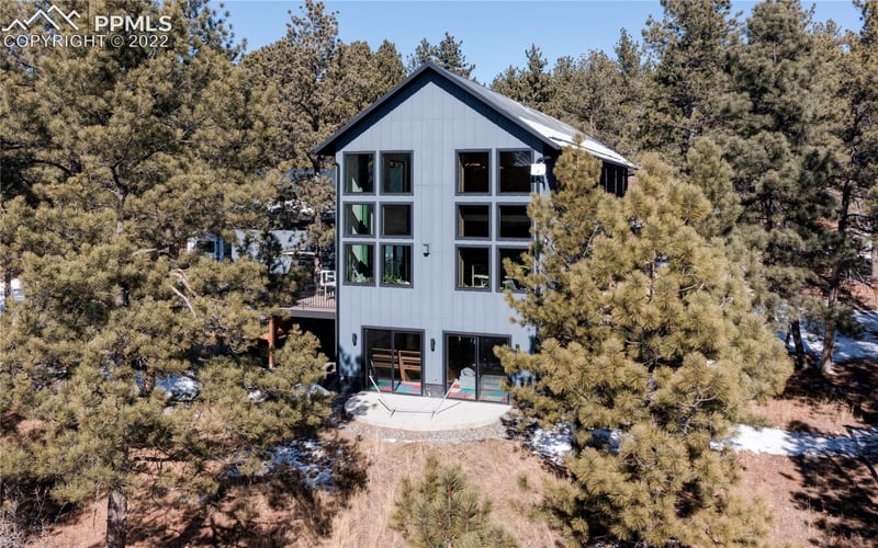 2323 Quartz Mountain Dr, Larkspur, CO 80118