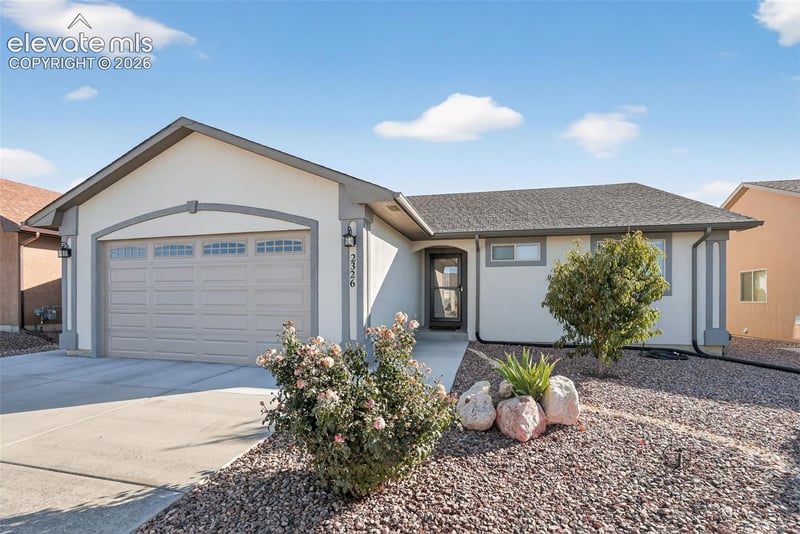 2326 Cliffmoor Ln, Pueblo, CO 81008