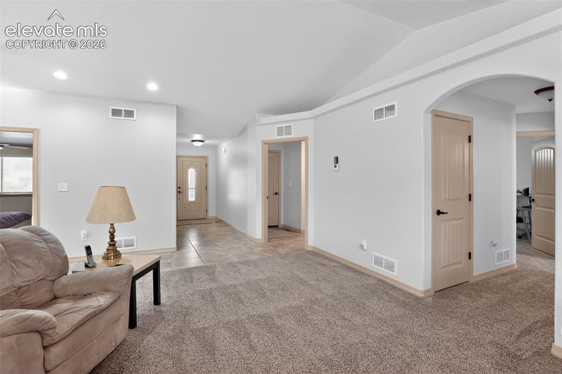 2326 Cliffmoor Ln, Pueblo, CO 81008