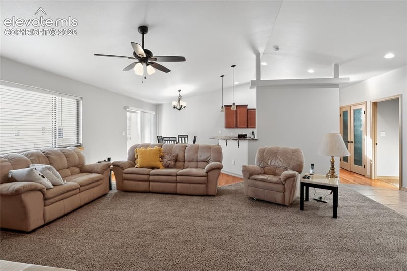 2326 Cliffmoor Ln, Pueblo, CO 81008
