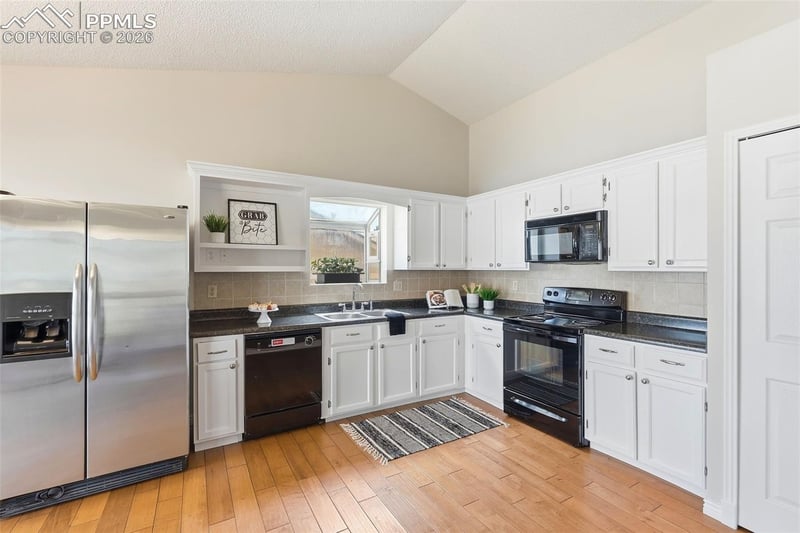 240 Bennington Dr, Colorado Springs, CO 80906