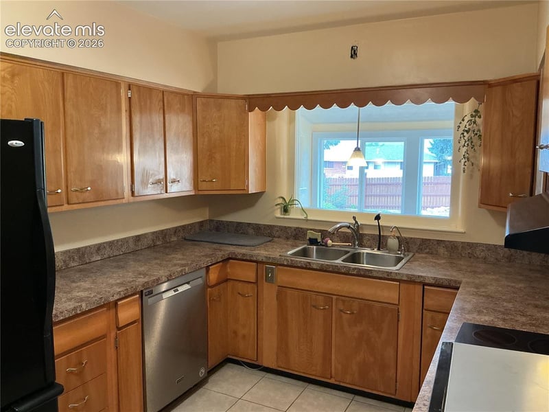 2409 N Chelton Rd, Colorado Springs, CO 80909